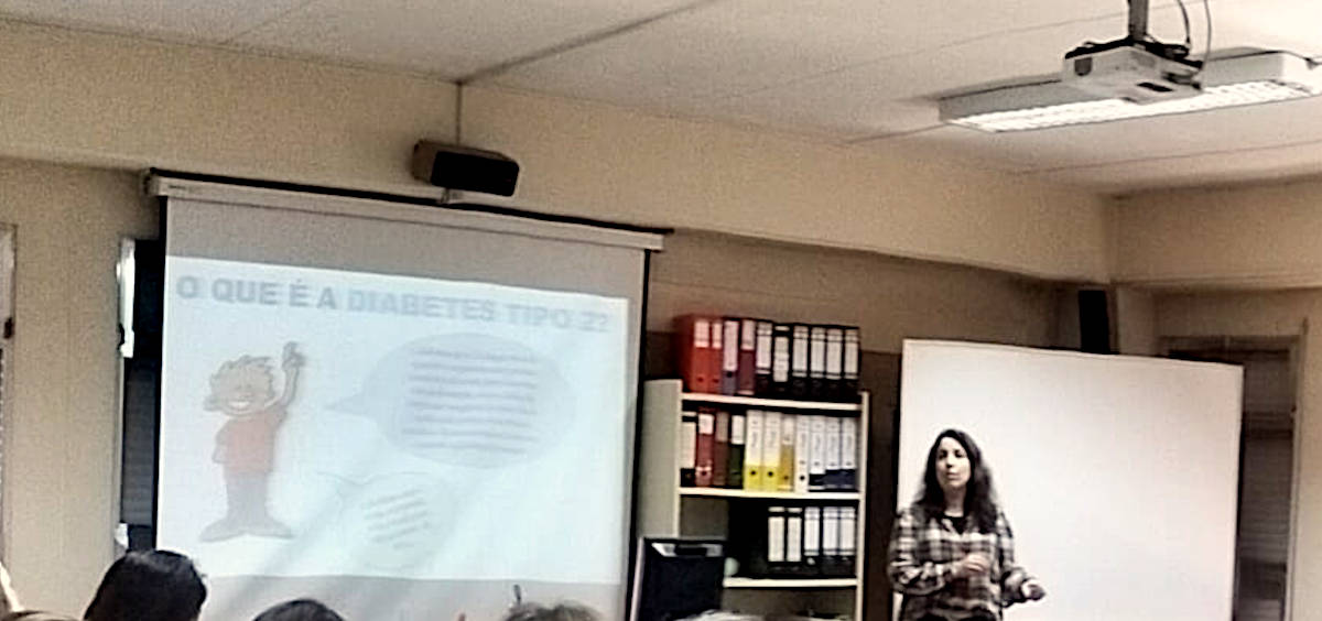 A Criança, a Diabetes e a Escola- Como Atuar?